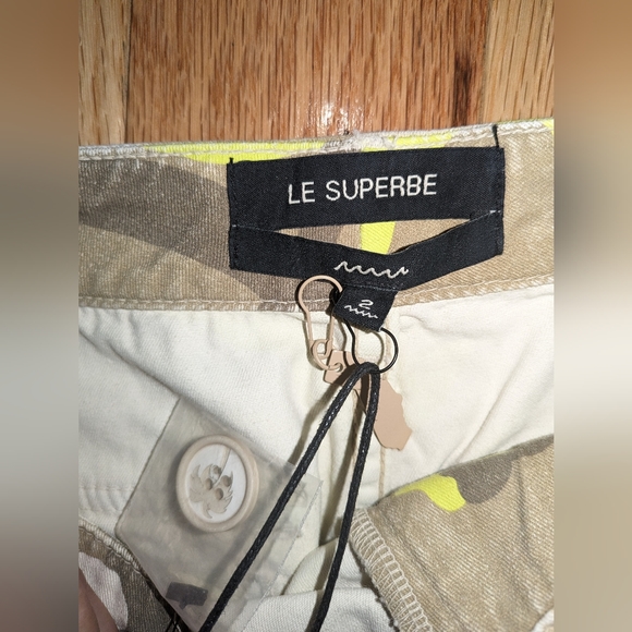 9. NWT LE SUPERBE EXTRA MINI SKIRT - Picture 4 of 8